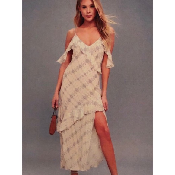 Astr Dresses & Skirts - ASTR Ivory Midi Dress Size XS